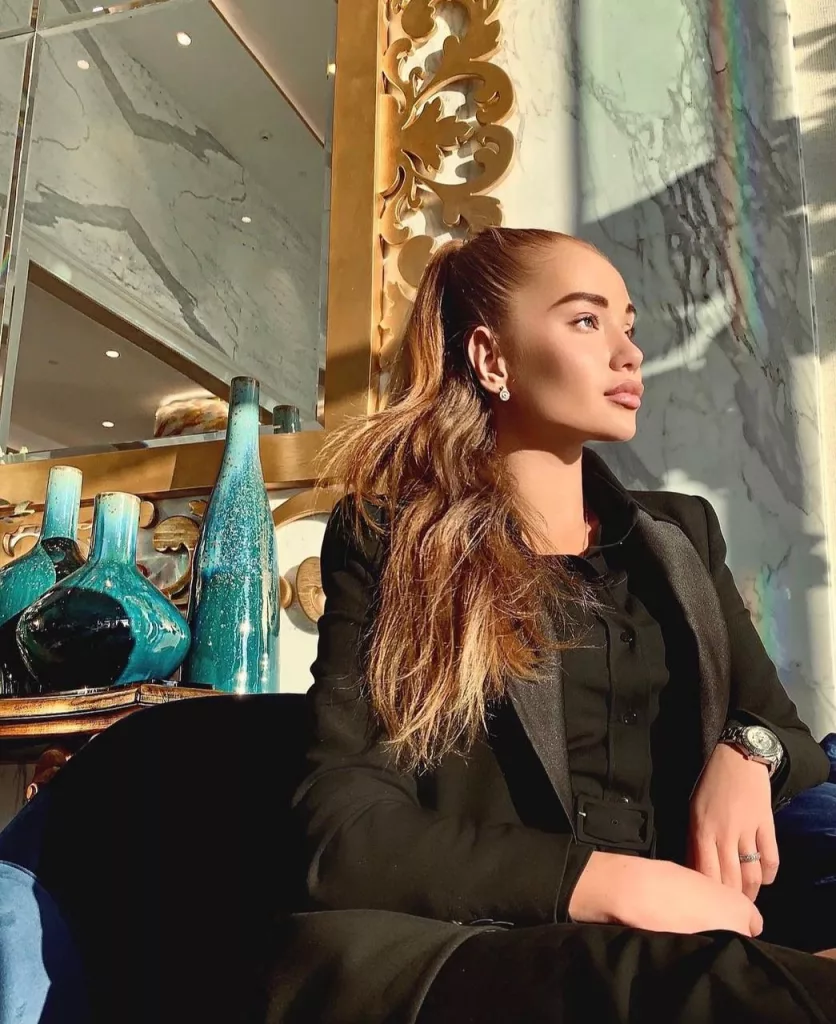 элитная эскортница Надежда Москва