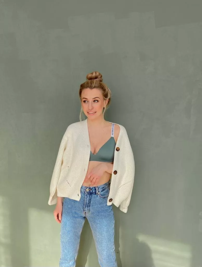 элитная эскортница Инна работает в Москве