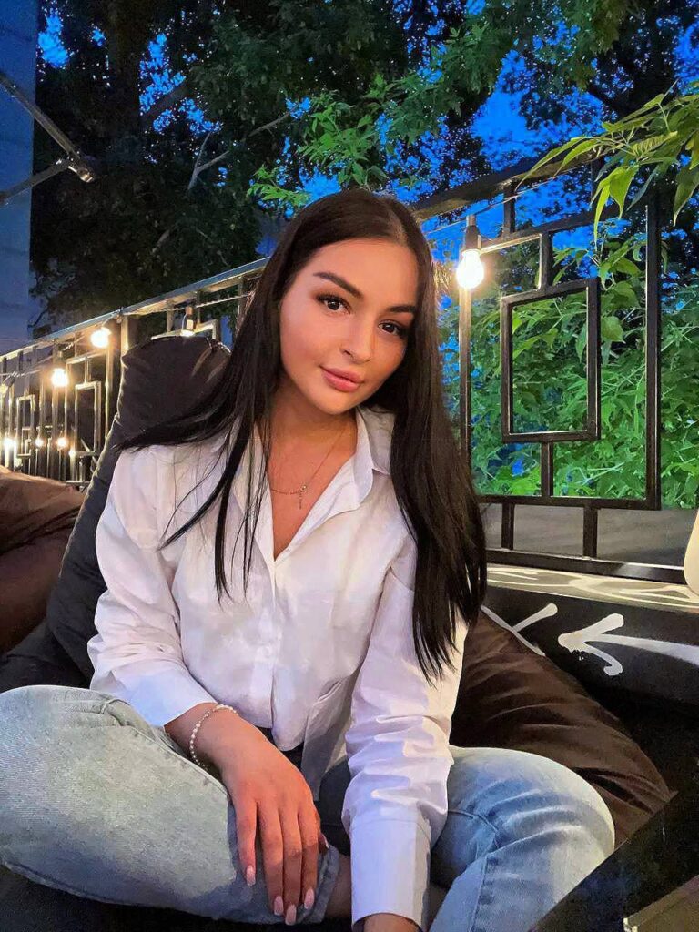 Ночной эскорт от Маргарита работает в Москве